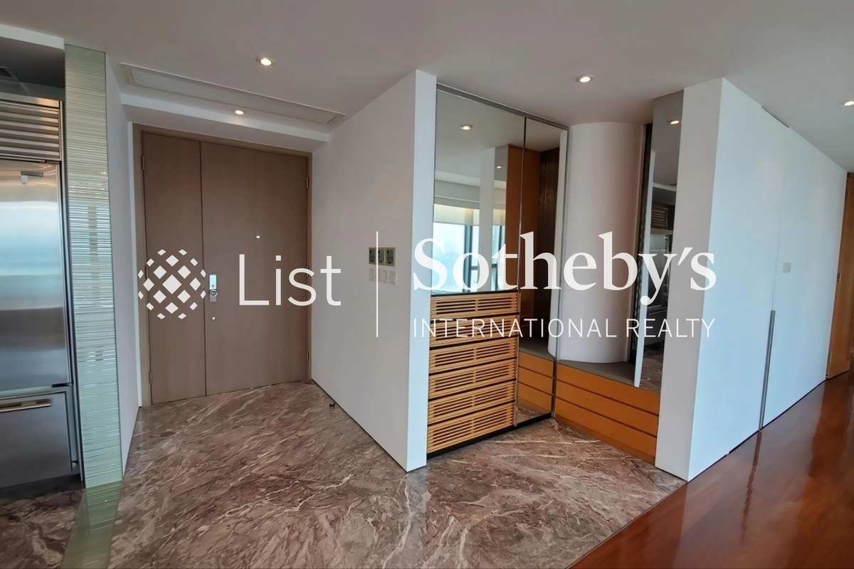 The Cullinan 天璽 | Storage at Entrance