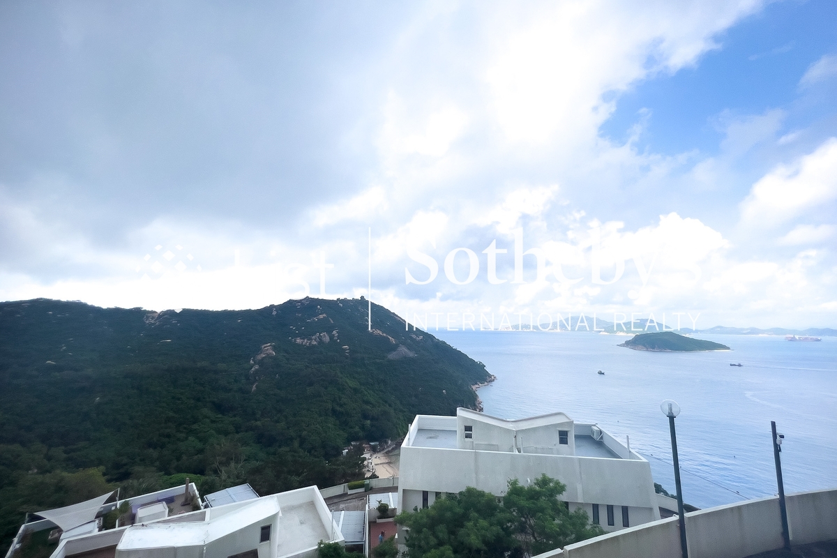 Jadebeach Villa 華翠海灣別墅 | View from Living and Dining Room