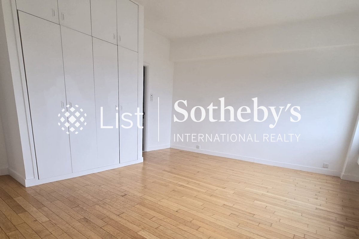 Jadebeach Villa 華翠海灣別墅 | Master Bedroom