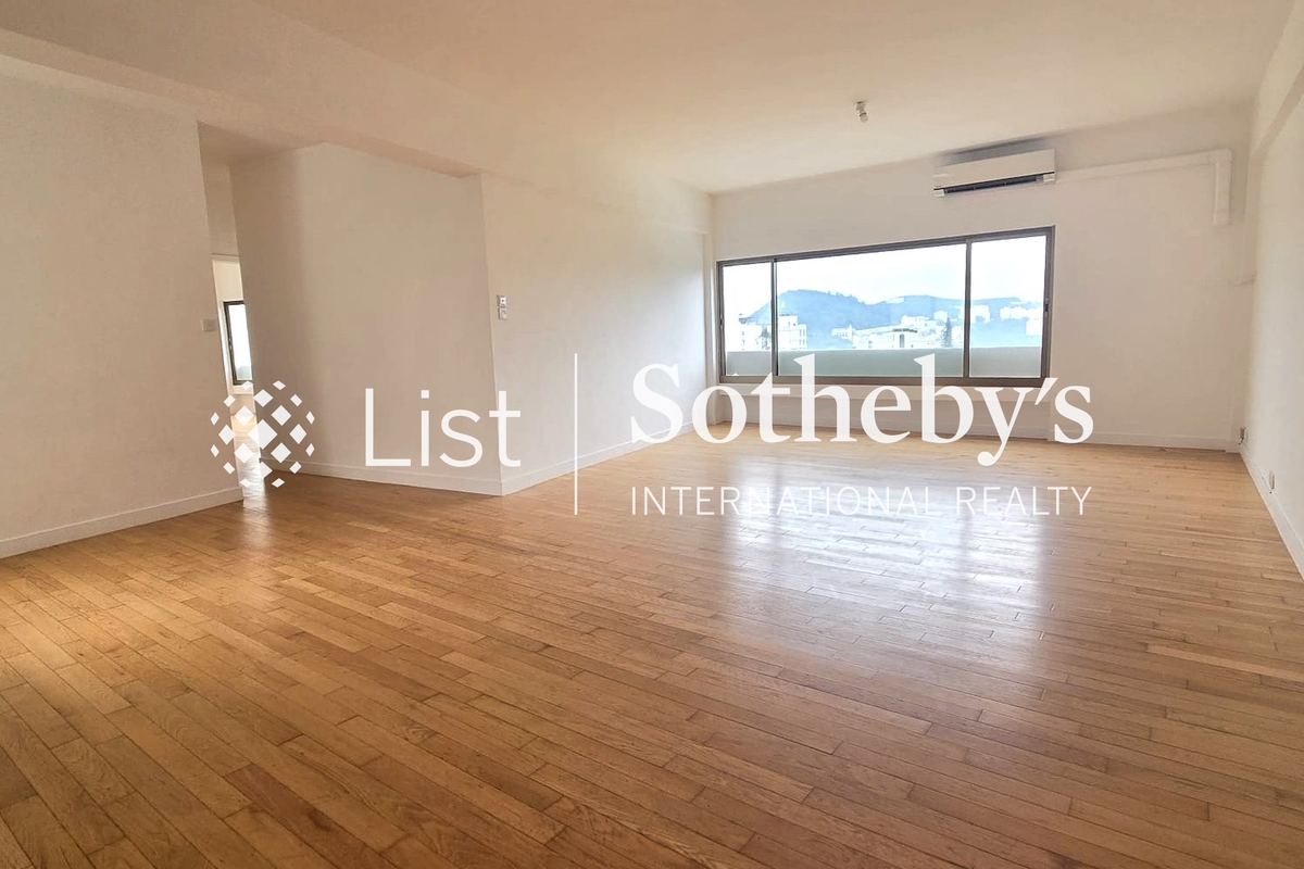 Jadebeach Villa 華翠海灣別墅 | Living Room