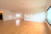 Jadebeach Villa 華翠海灣別墅 | Living and Dining Room