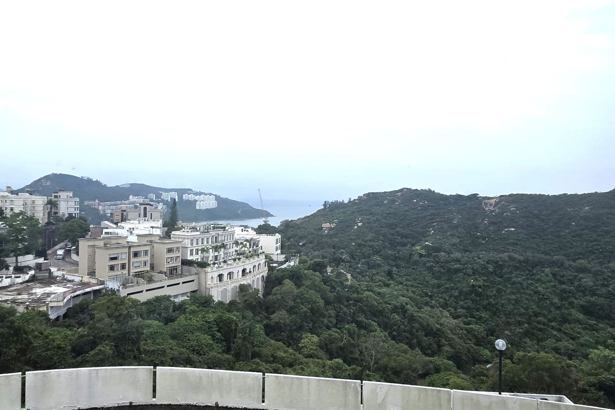 Jadebeach Villa 華翠海灣別墅 | View from Living Room