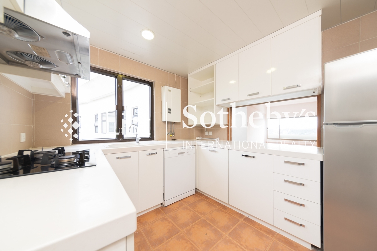 Jadebeach Villa 華翠海灣別墅 | Kitchen