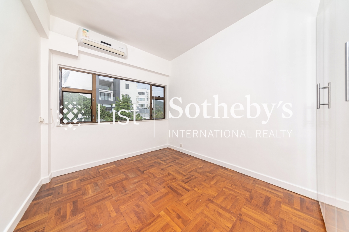 Jadebeach Villa 華翠海灣別墅 | Third Bedroom