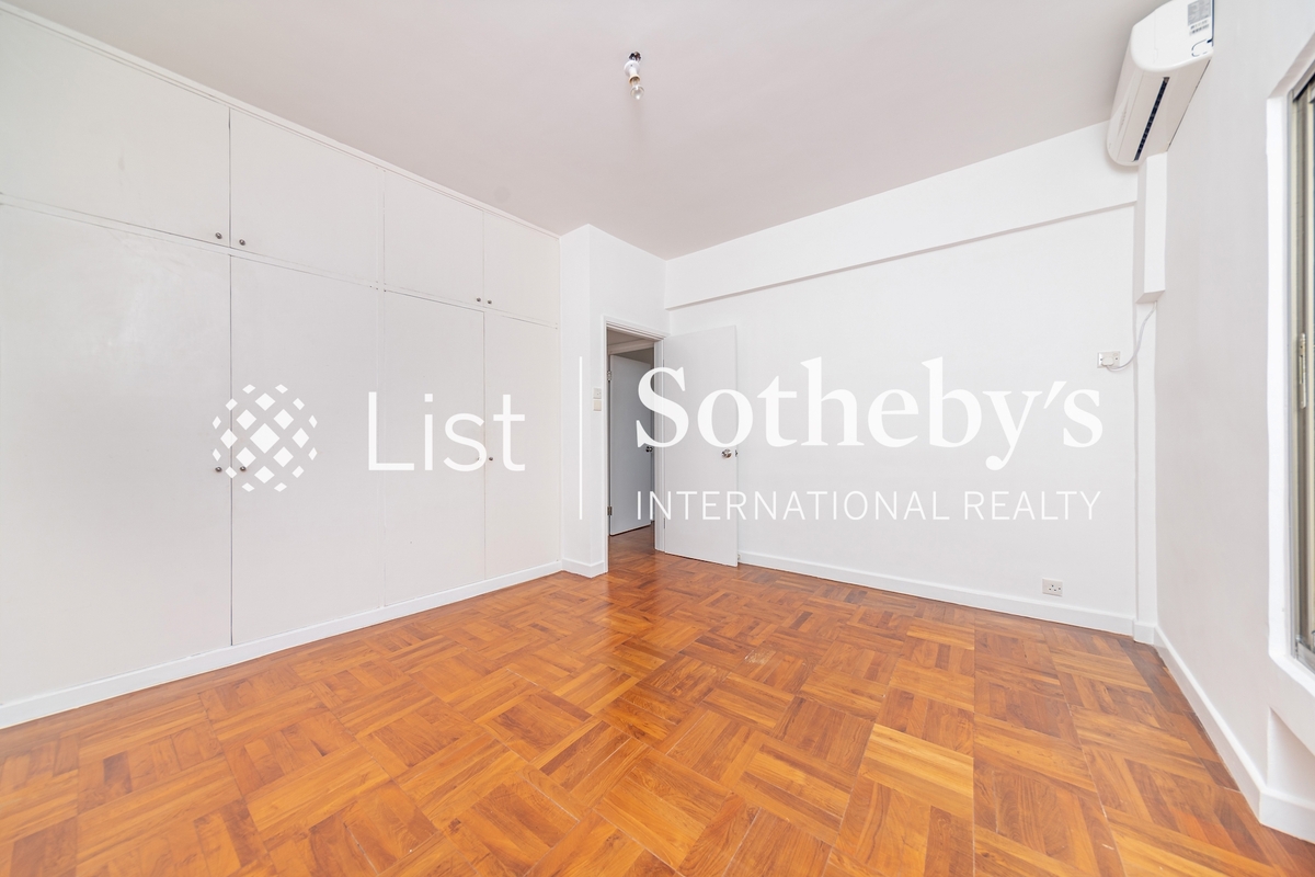 Jadebeach Villa 華翠海灣別墅 | Second Bedroom