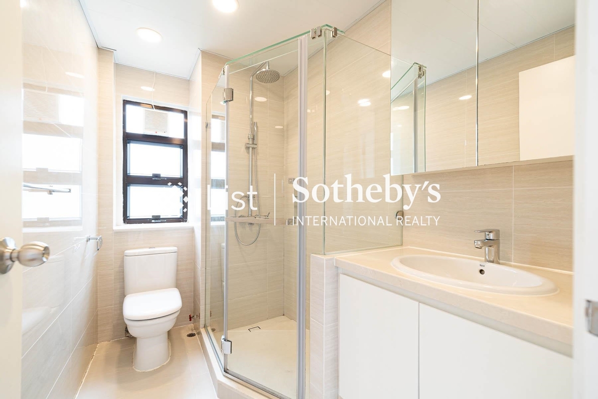 Jadebeach Villa 華翠海灣別墅 | Guest Bathroom