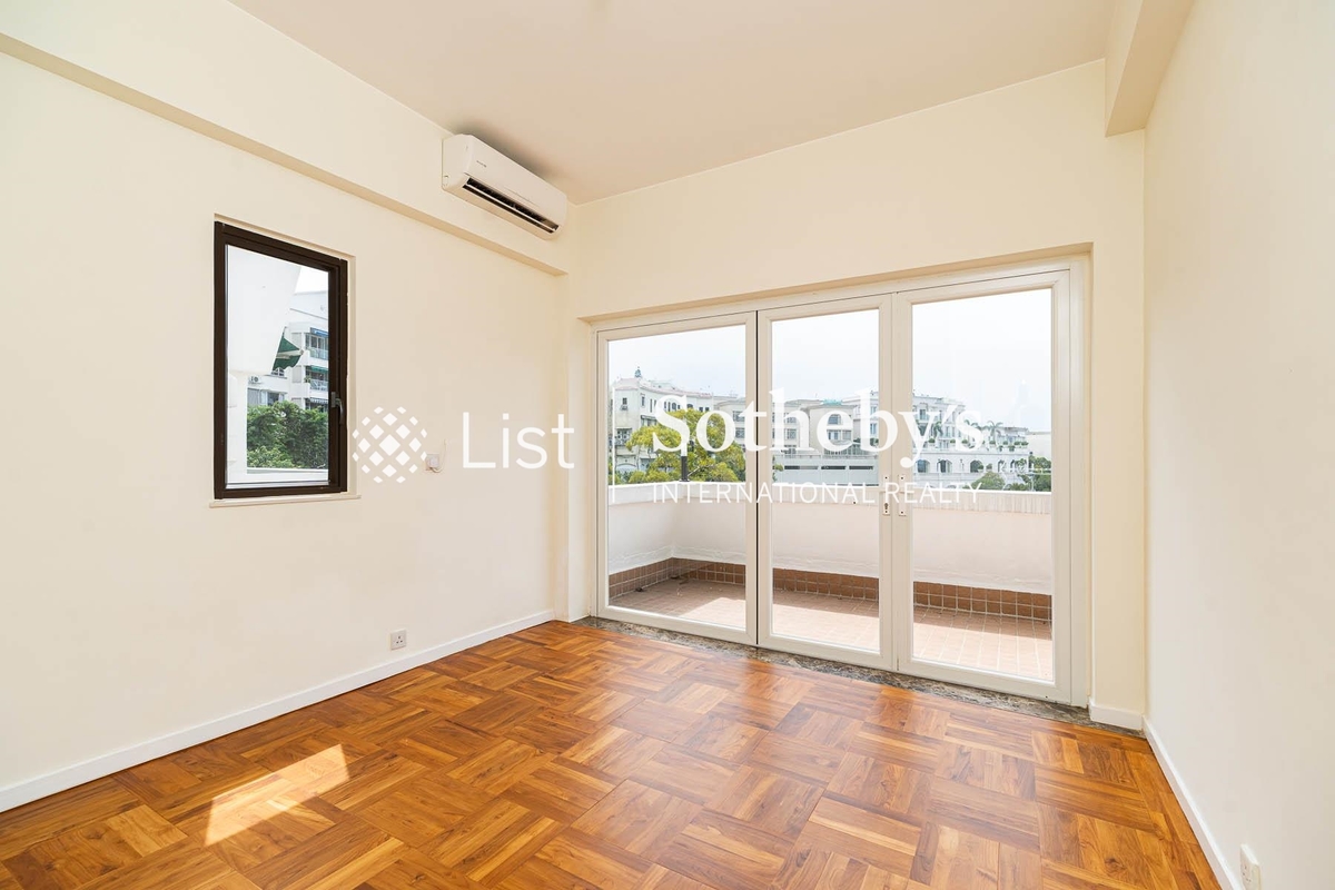 Jadebeach Villa 華翠海灣別墅 | Third Bedroom