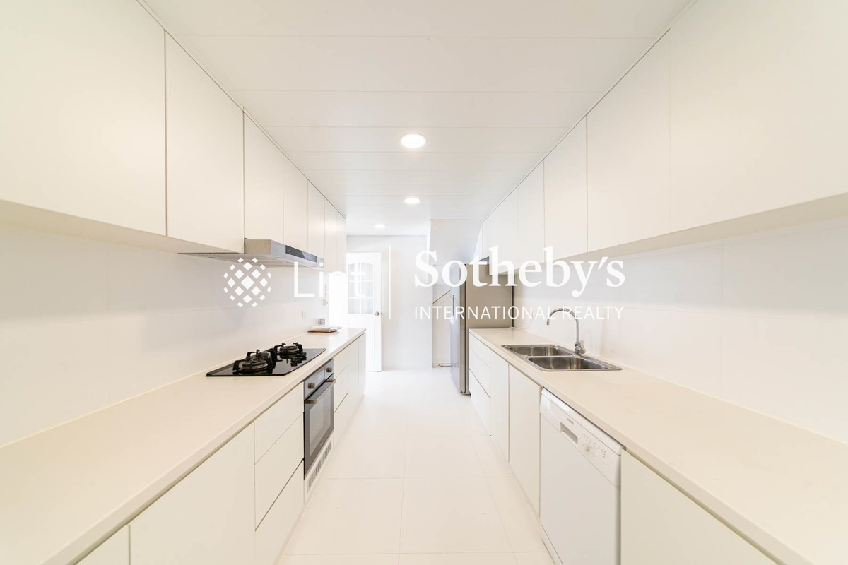 Jadebeach Villa 華翠海灣別墅 | Kitchen