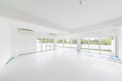 Jadebeach Villa 华翠海湾别墅 | Living and Dining Room