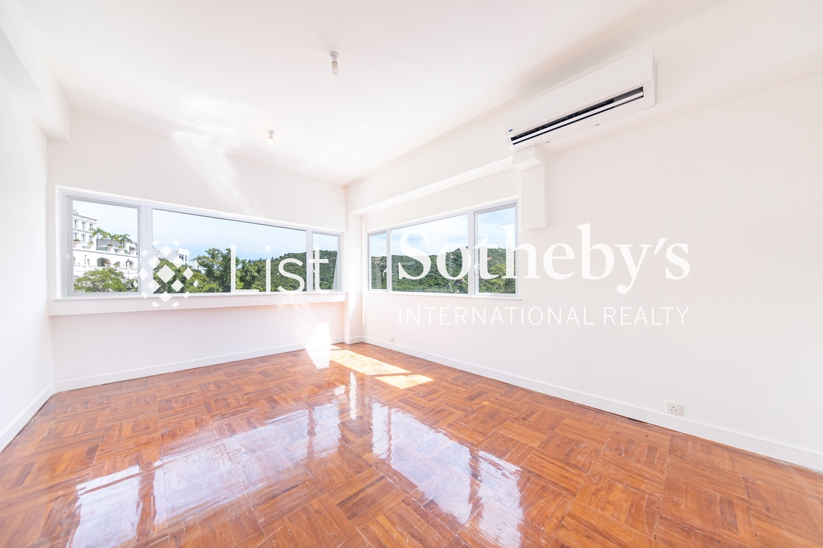 Jadebeach Villa 華翠海灣別墅 | Third Bedroom