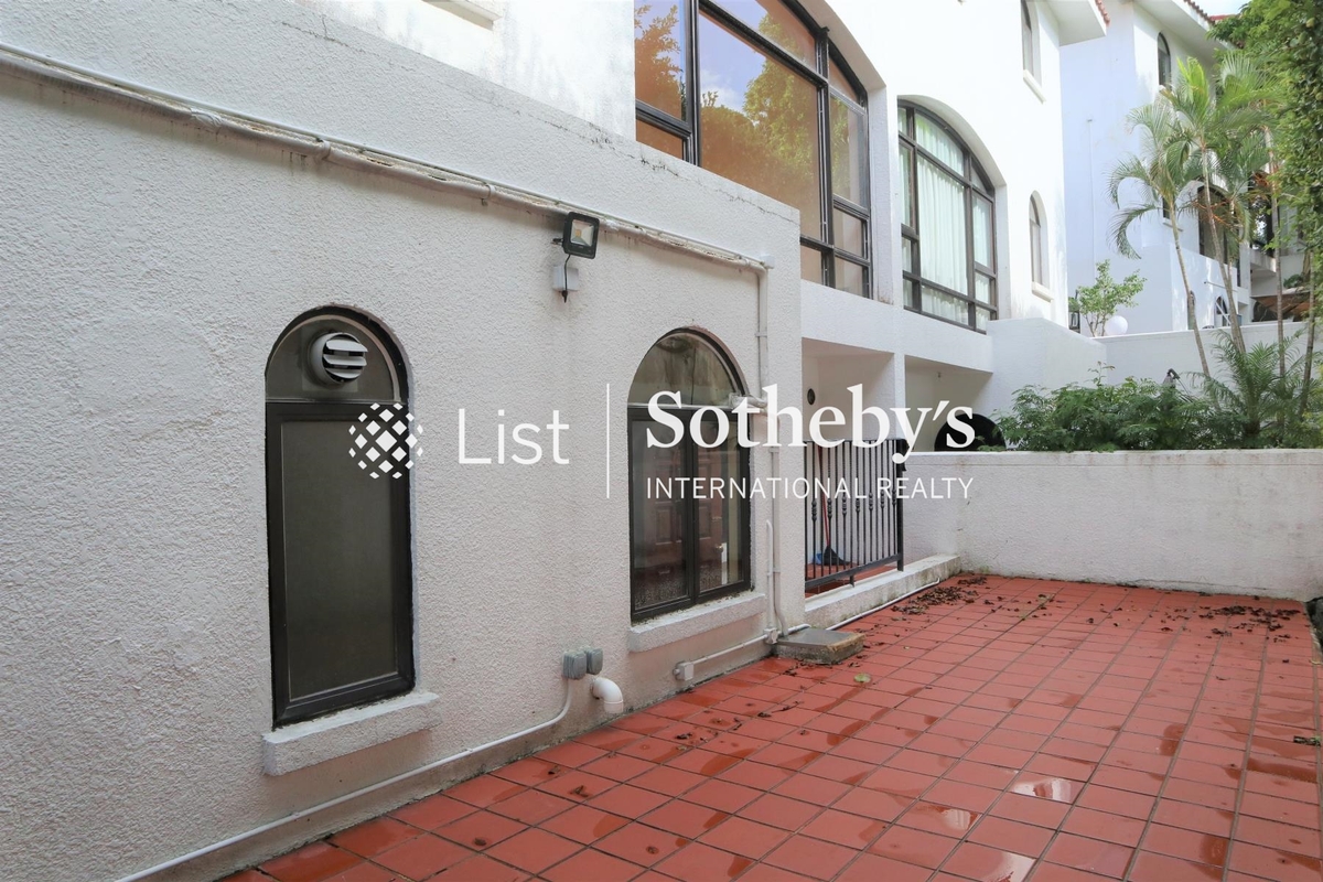 Casa Del Sol 昭陽花園 | Private Terrace off Kitchen