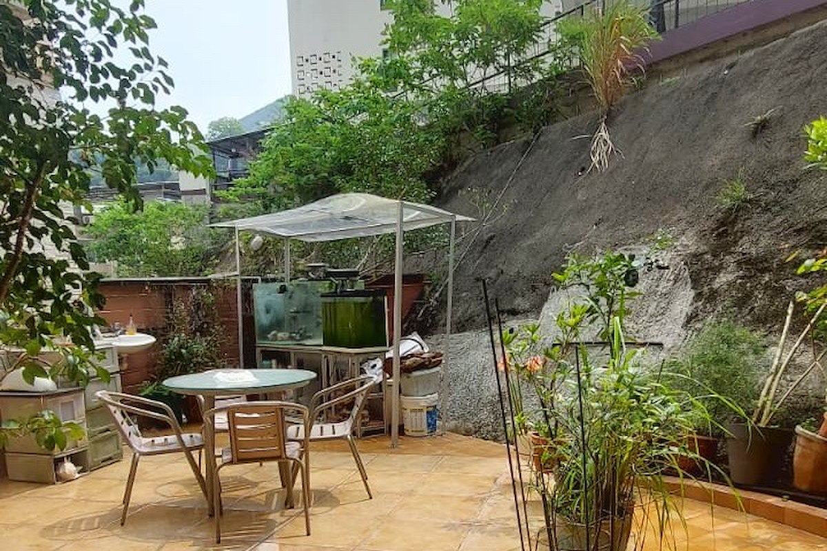 Pine Gardens 松苑 | Private Garden off Living and Dining Room