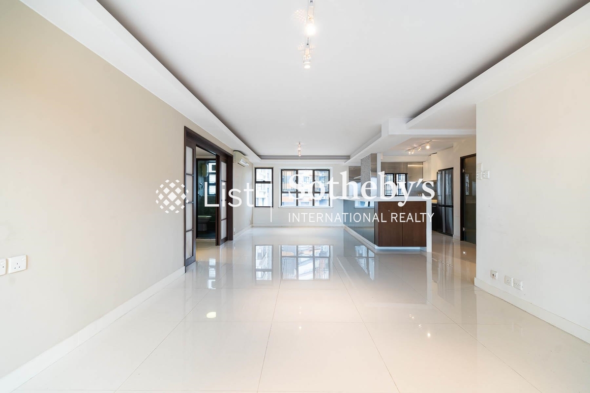 Ning Yeung Terrace 寧養臺 | Living and Dining Room