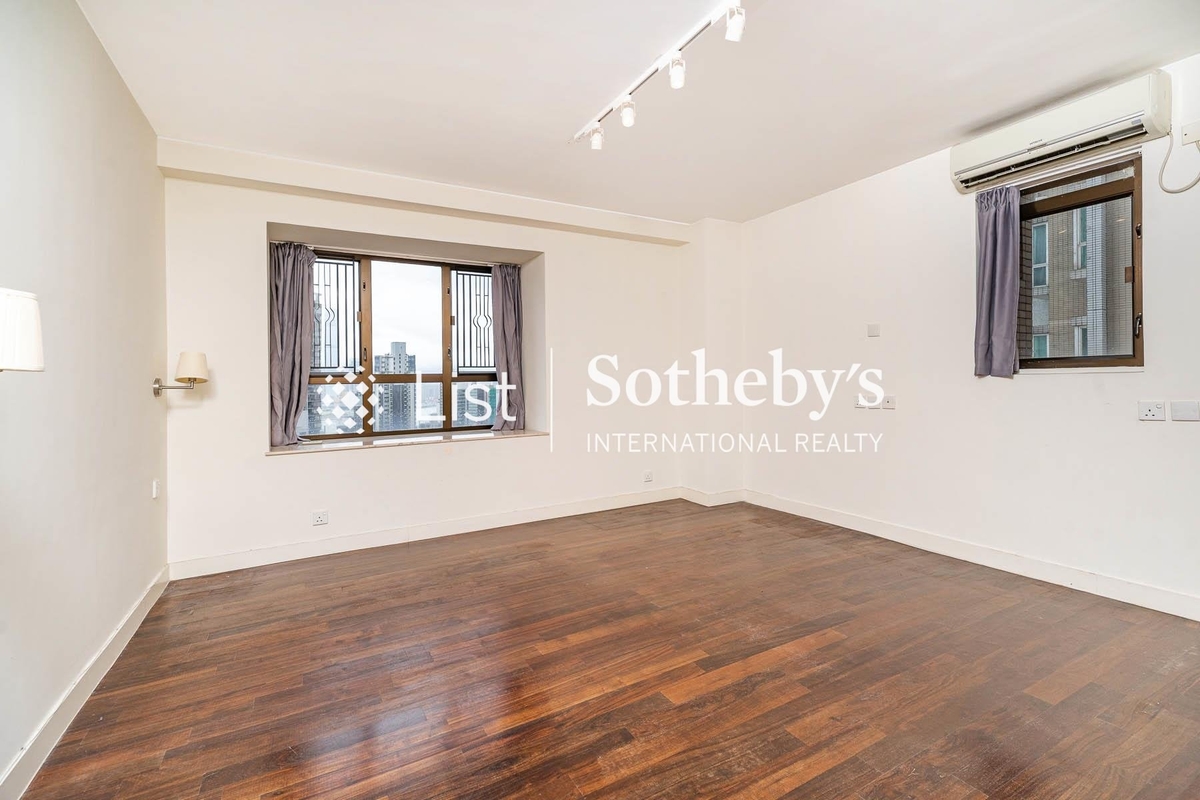 Ning Yeung Terrace 寧養臺 | Master Bedroom