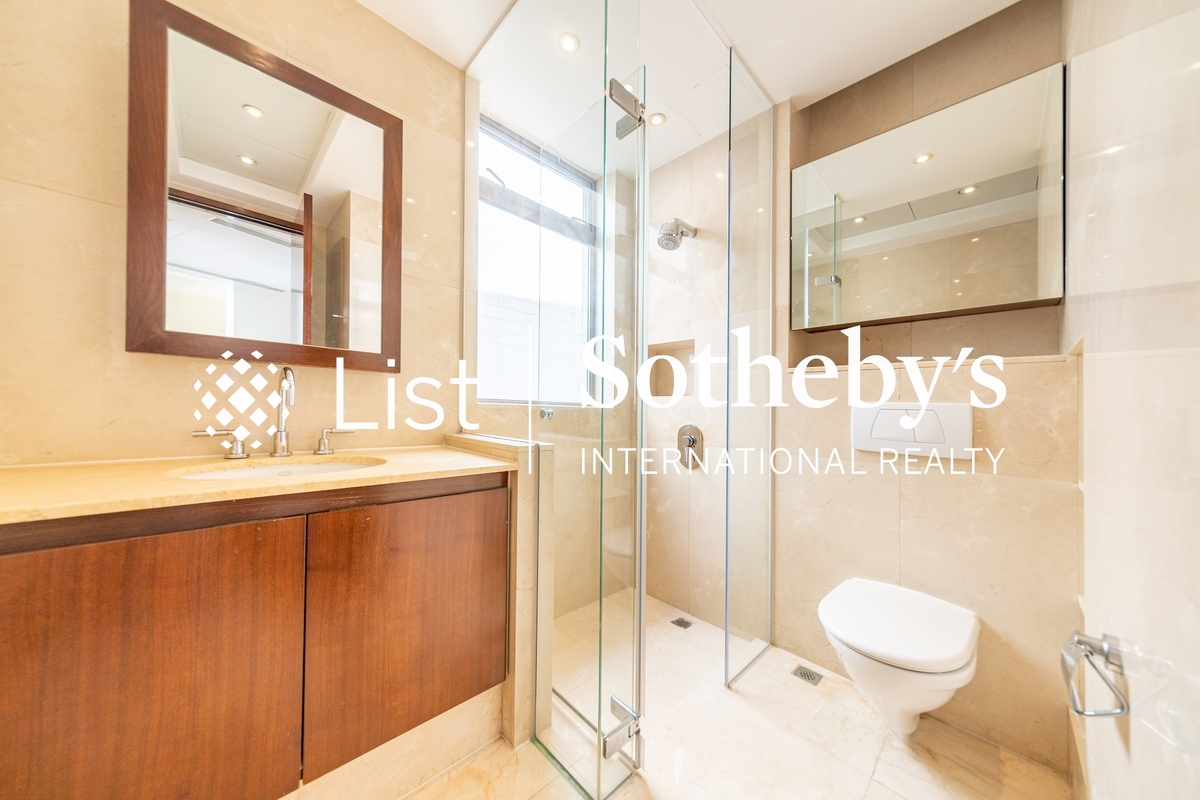 40 Peak Road 山頂道40號 | Second En-suite Bathroom