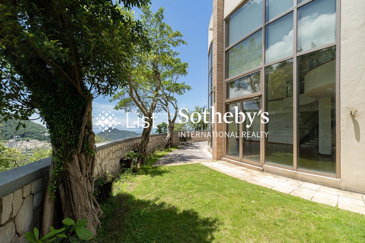 40 Peak Road 山頂道40號 | Private Garden off Living Room