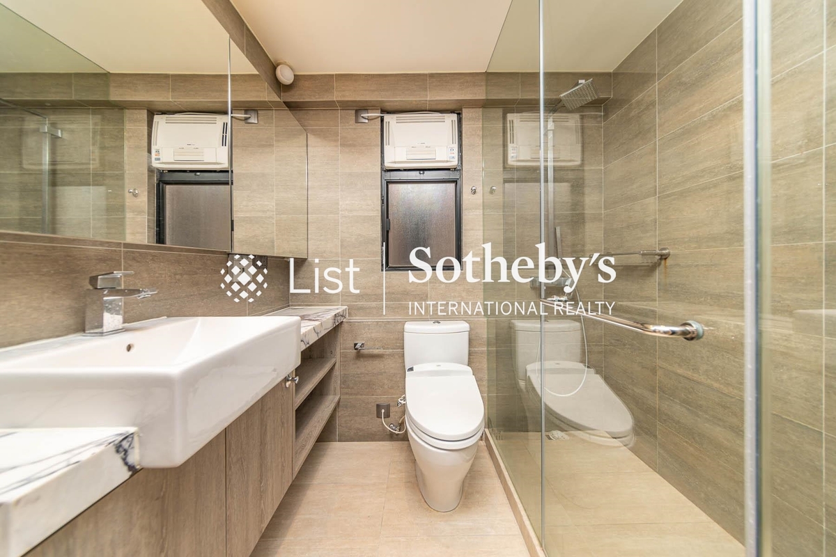 Celeste Court 蔚雲閣 | Master Bathroom