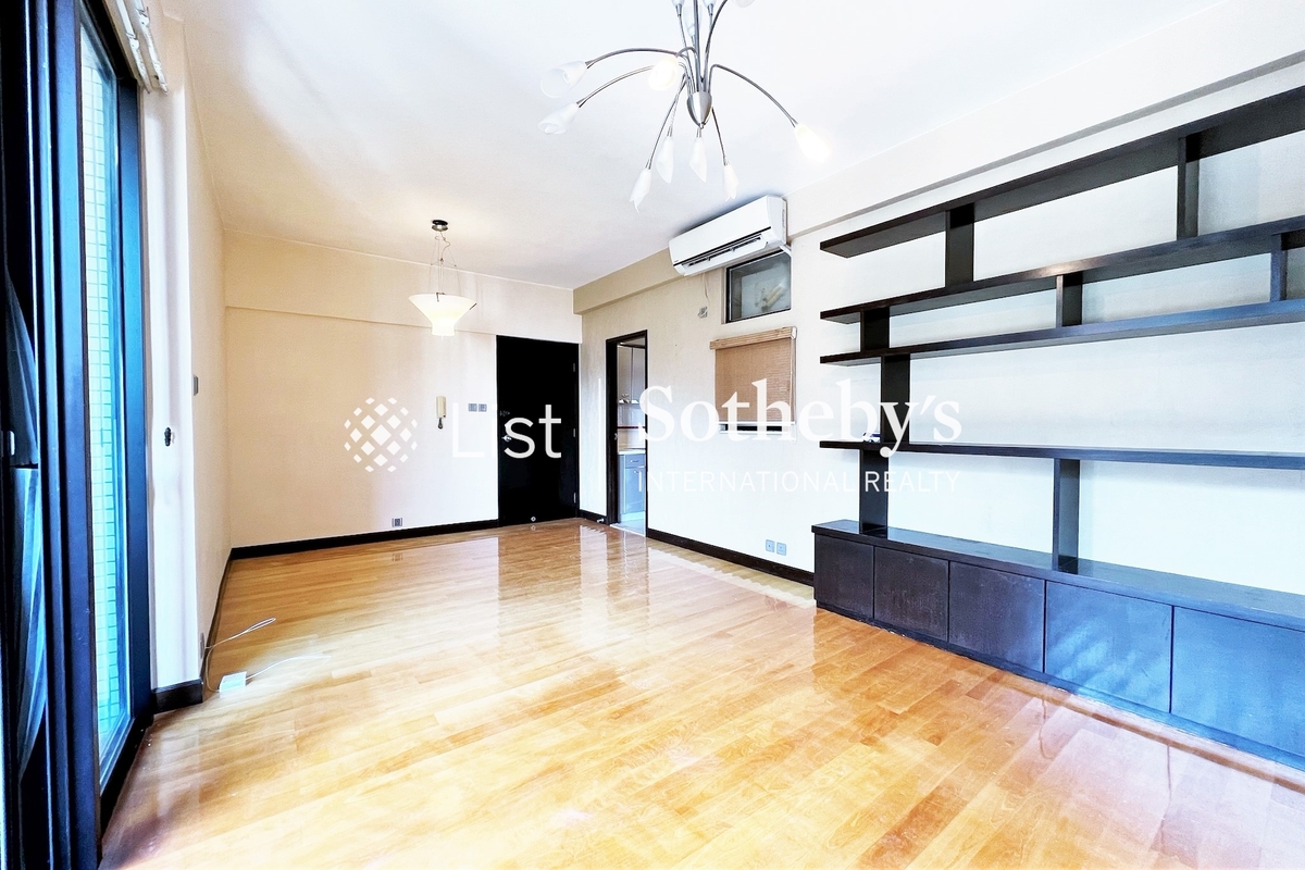 Celeste Court 蔚雲閣 | Living and Dining Room