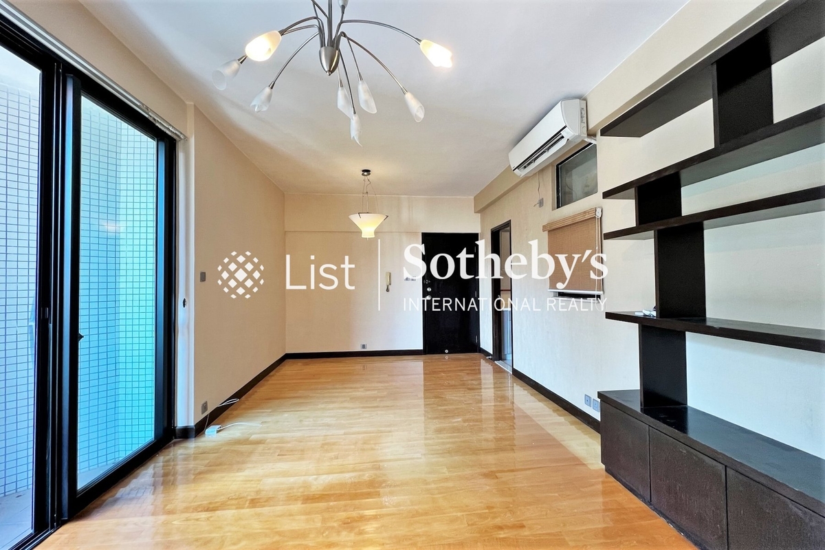 Celeste Court 蔚雲閣 | Living and Dining Room