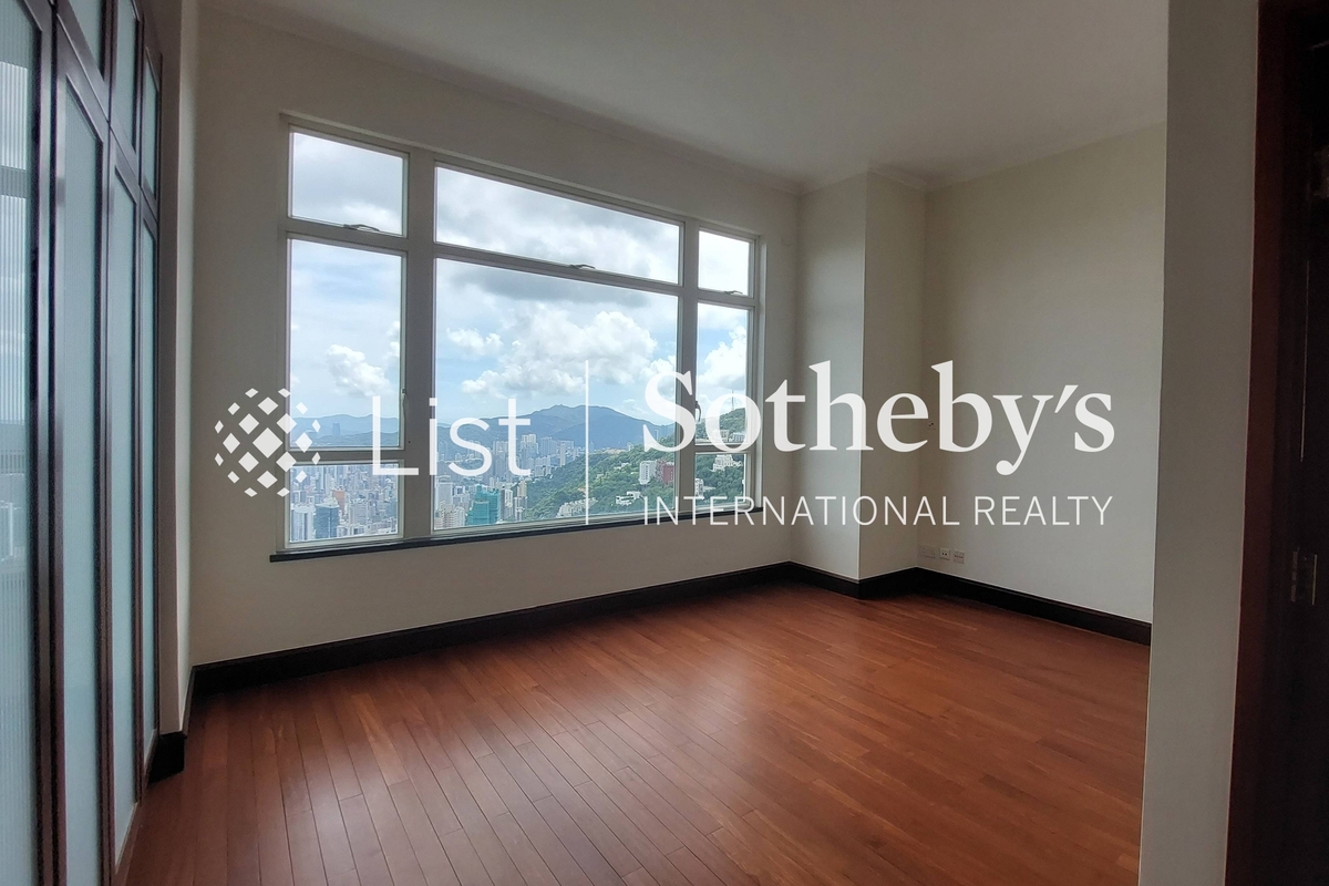 The Mount Austin The Mount Austin | Second En-suite Bedroom