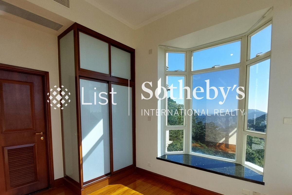 The Mount Austin The Mount Austin | Master Bathroom