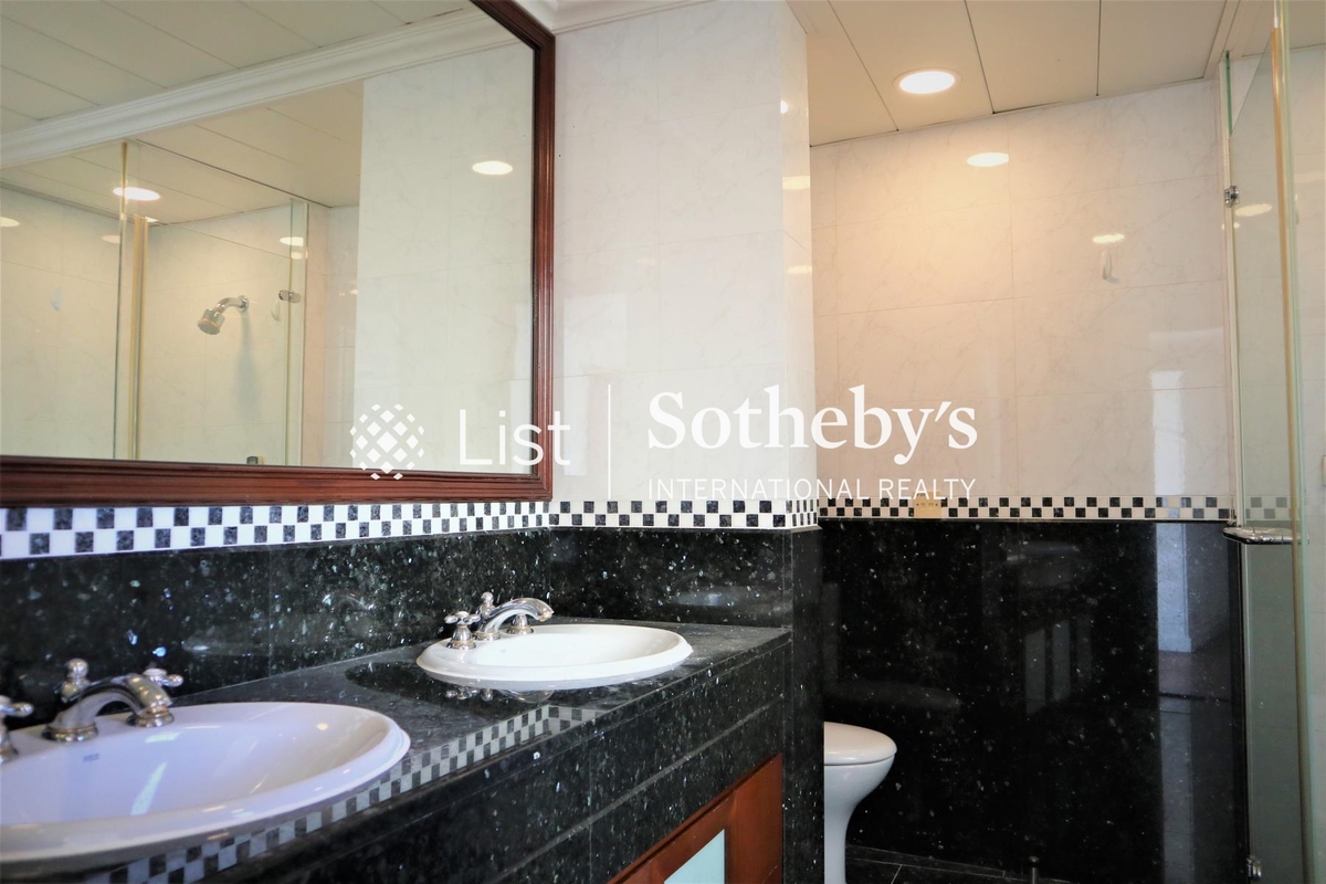 The Mount Austin The Mount Austin | Master Bathroom