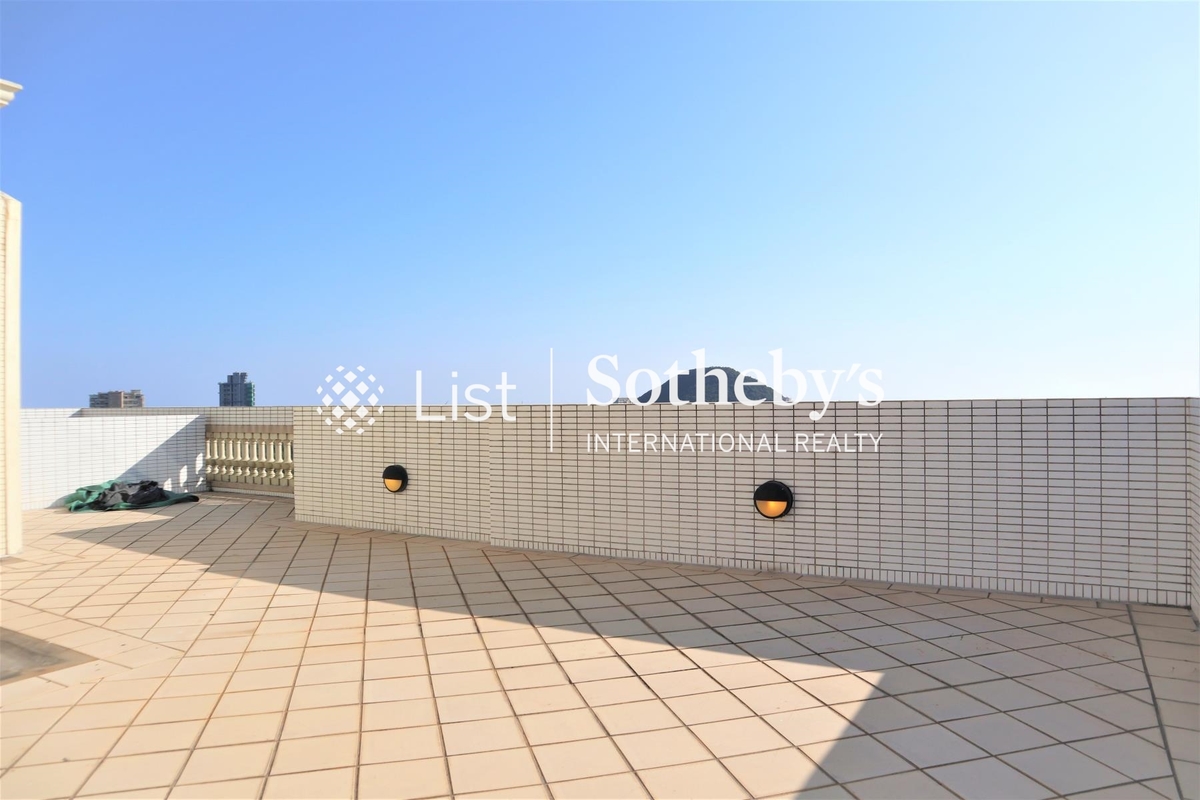 The Mount Austin The Mount Austin | Private Roof Terrace