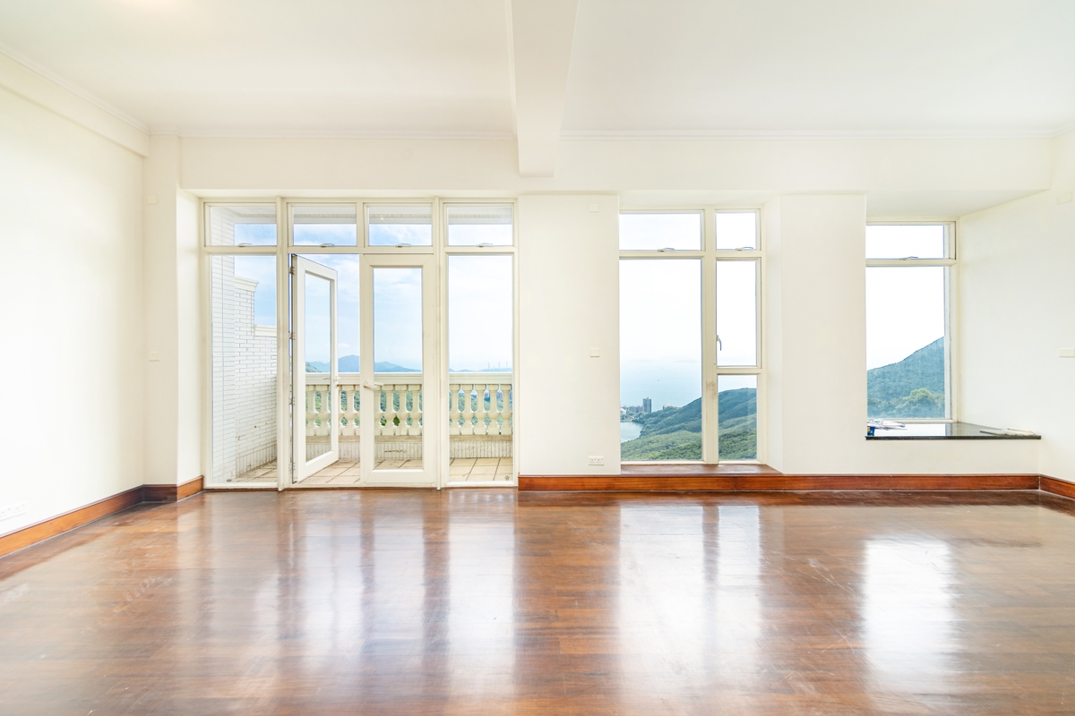 The Mount Austin The Mount Austin | Living and Dining Room