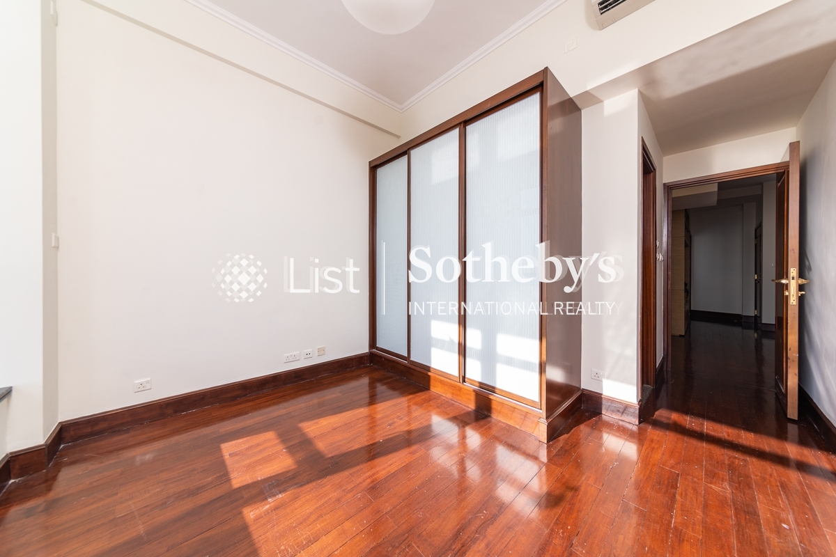 The Mount Austin The Mount Austin | Second En-suite Bedroom