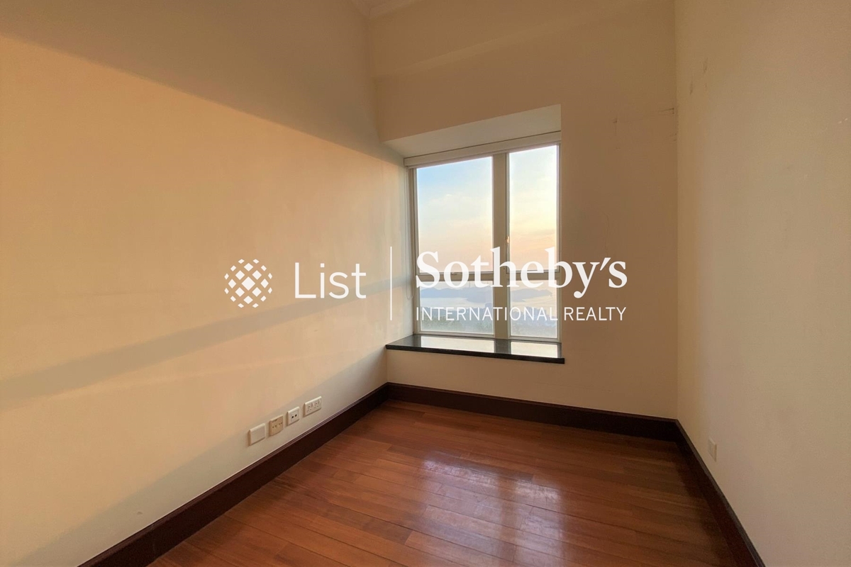 The Mount Austin The Mount Austin | Third Bedroom