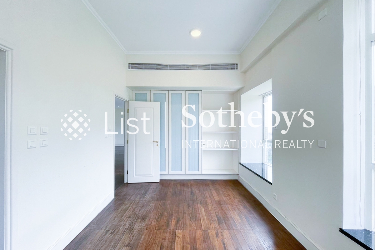 The Mount Austin The Mount Austin | Second En-suite Bedroom