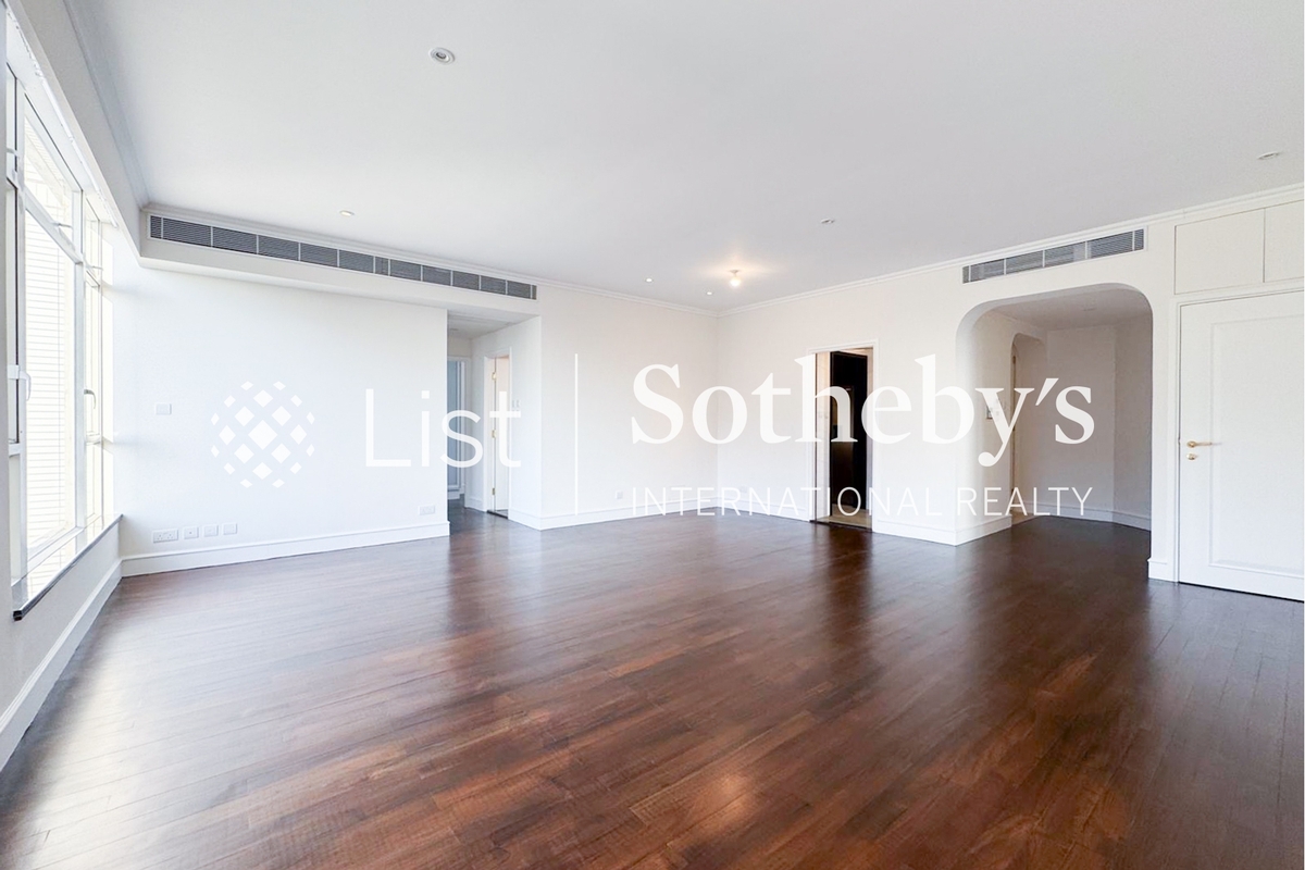 The Mount Austin The Mount Austin | Living and Dining Room