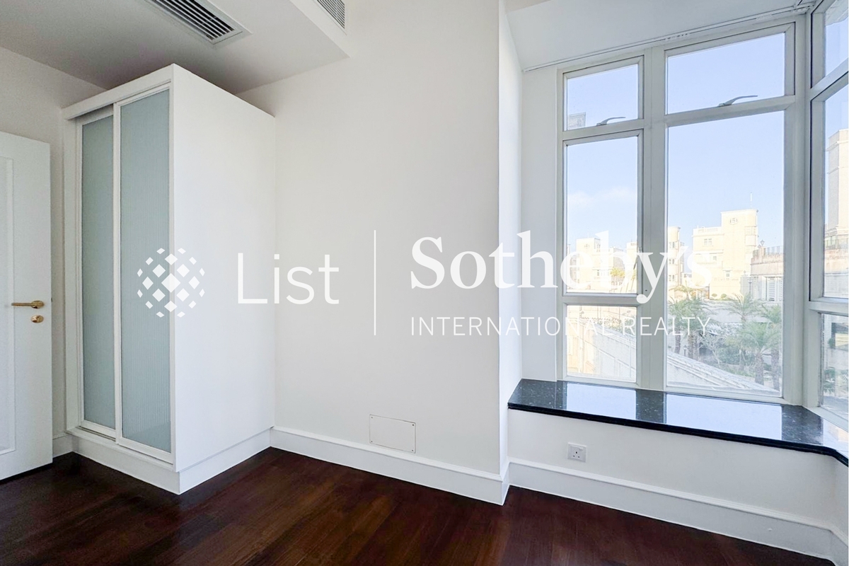 The Mount Austin The Mount Austin | Third Bedroom