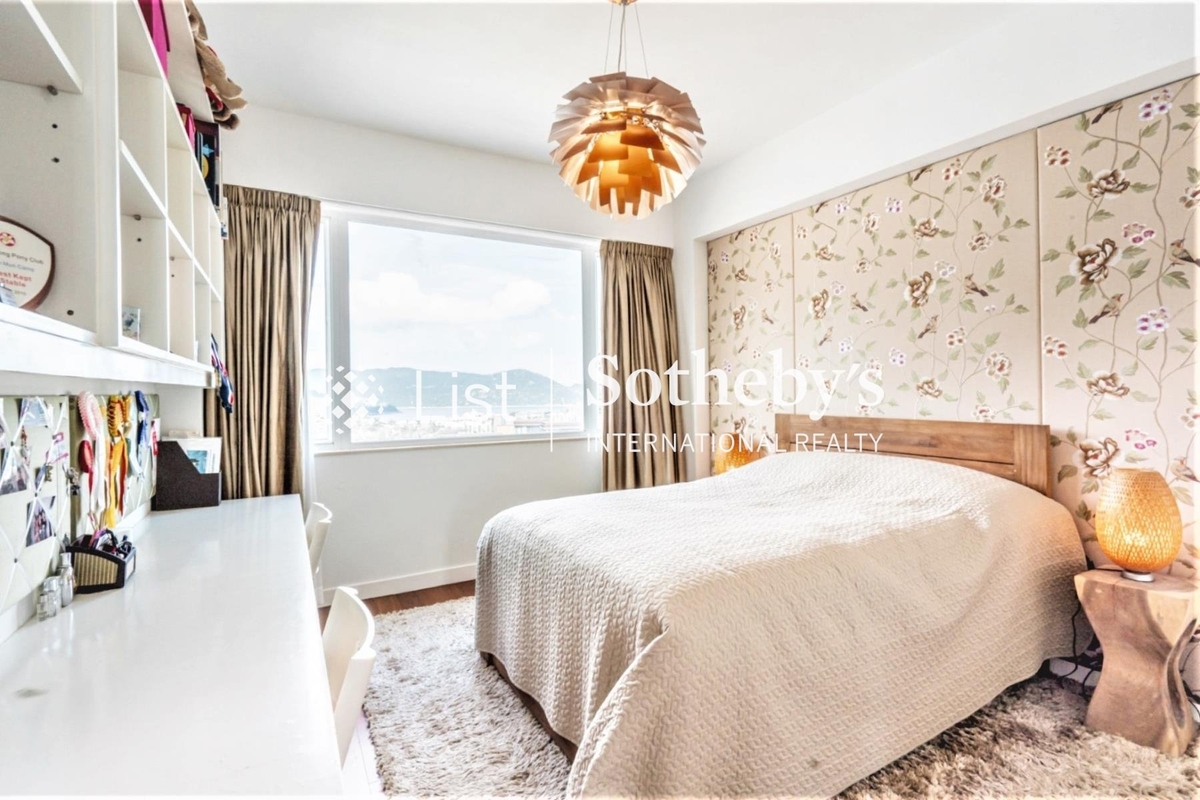 Bauhinia Garden 紫荊園 | Second Bedroom