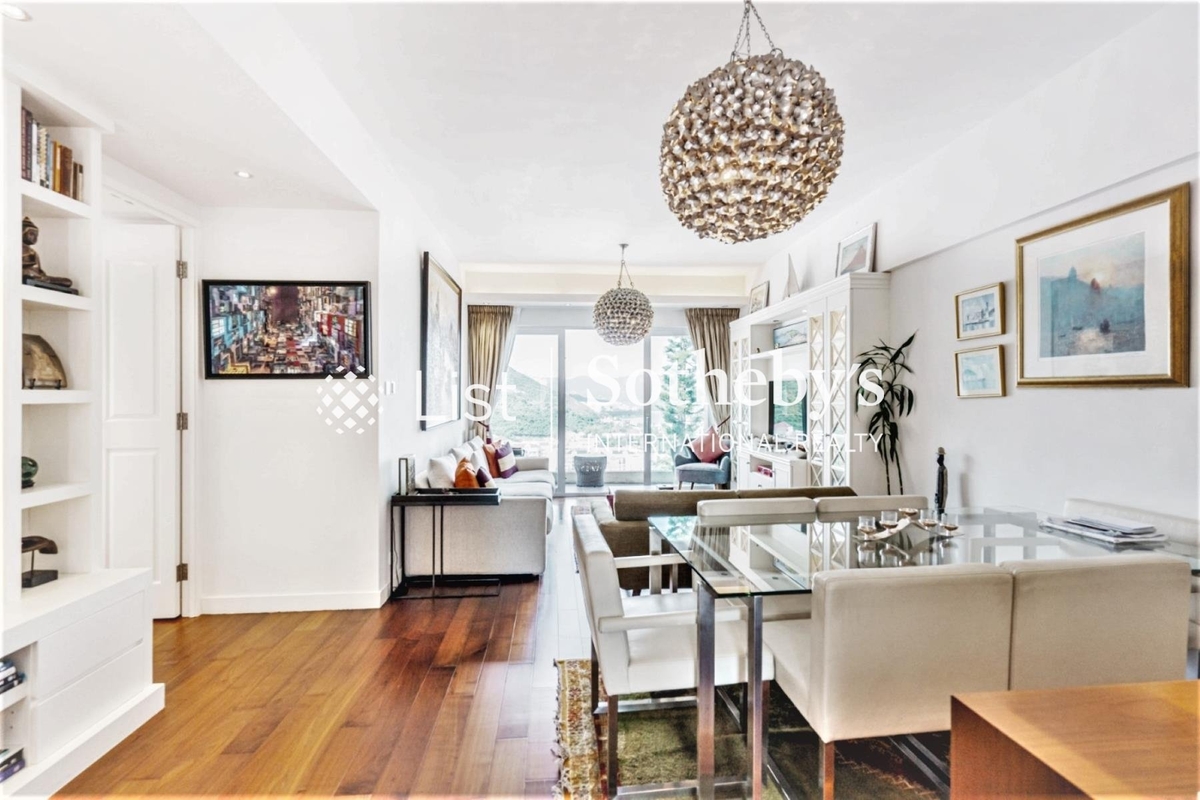 Bauhinia Garden 紫荊園 | Living and Dining Room