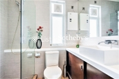 Bauhinia Garden 紫荊園 | Master Bathroom