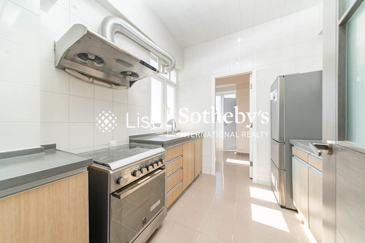 Bauhinia Garden 紫荊園 | Kitchen