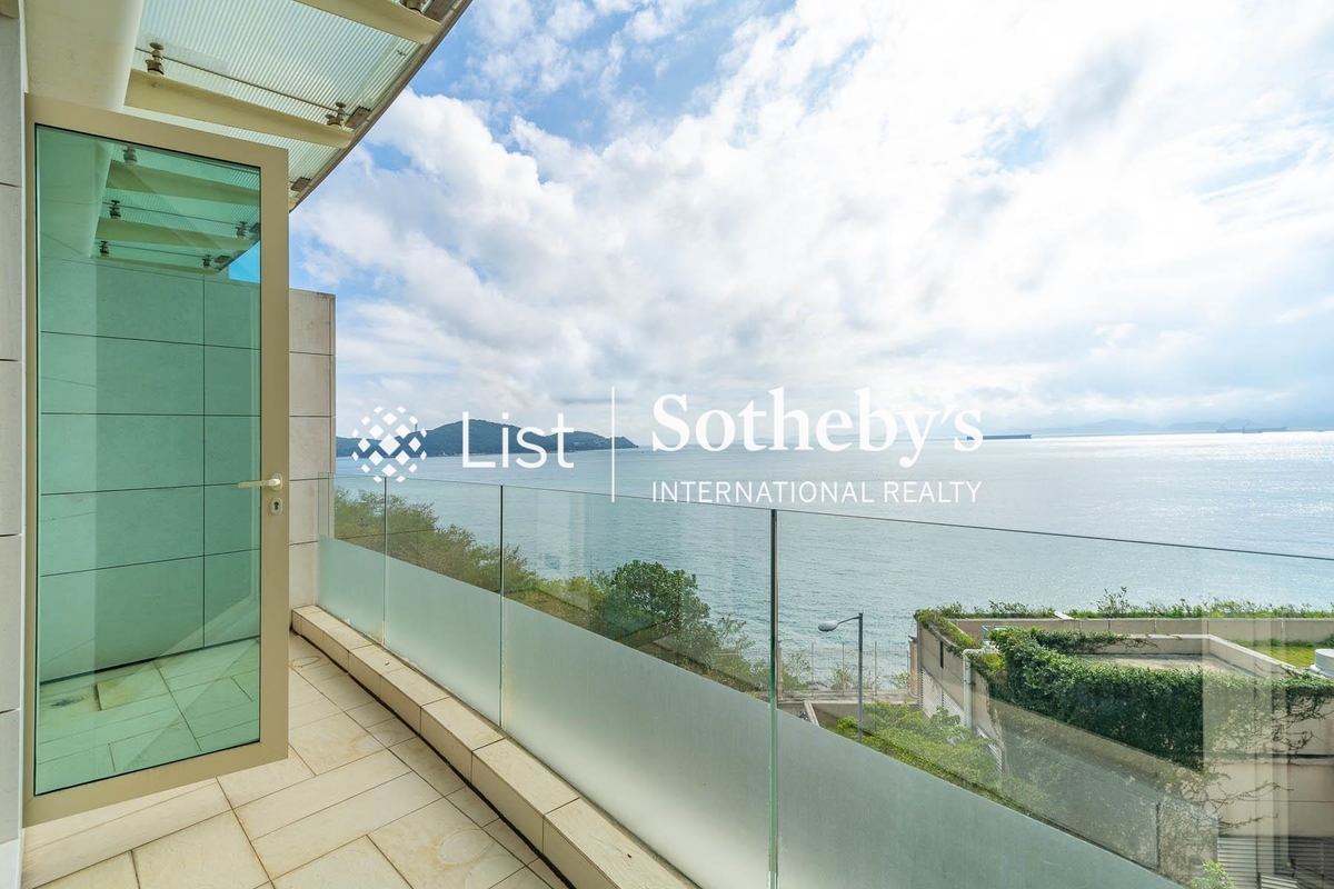 Residence Bel-Air Phase 5 Villa Bel-Air 貝沙灣 5期 洋房 | Balcony off Master Bedroom