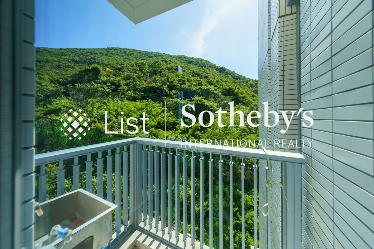 Larvotto 南灣 | Balcony off kitchen