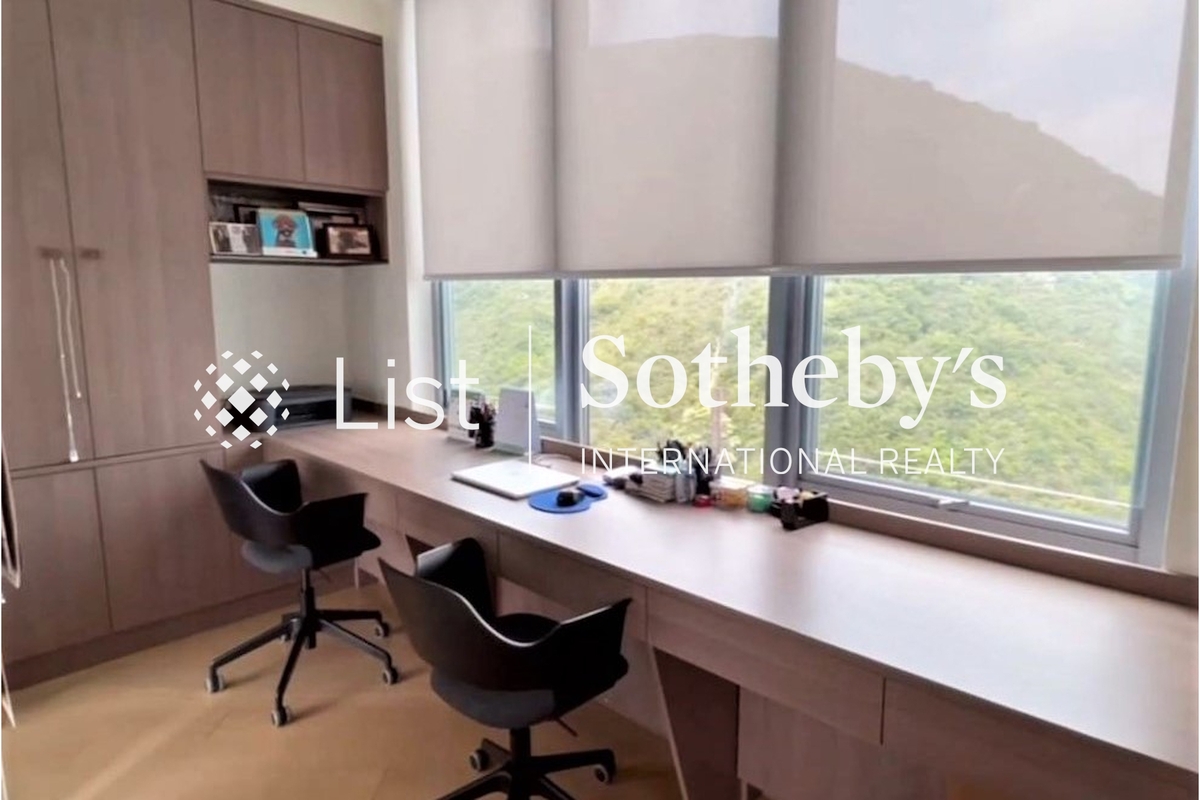 Larvotto 南灣 | Study Room/ Walk-in Closet in Master Bedroom 