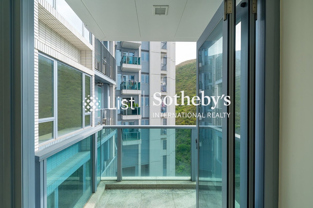 Larvotto 南灣 | Balcony off Kitchen