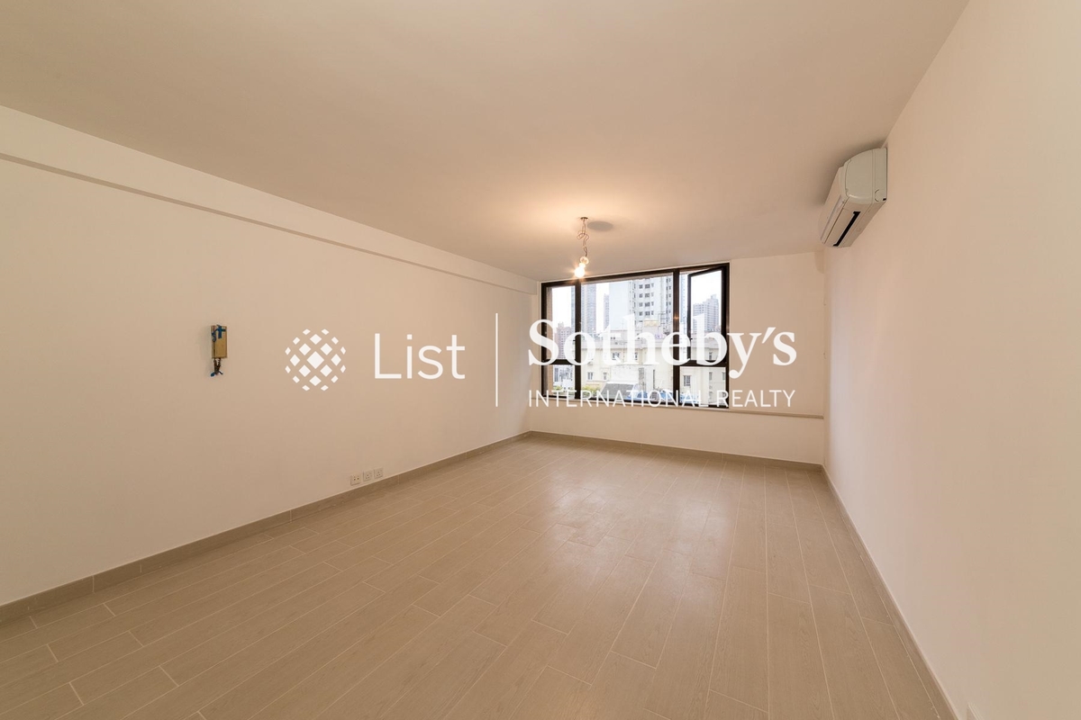 Glory Heights 嘉和苑 | Living and Dining Room