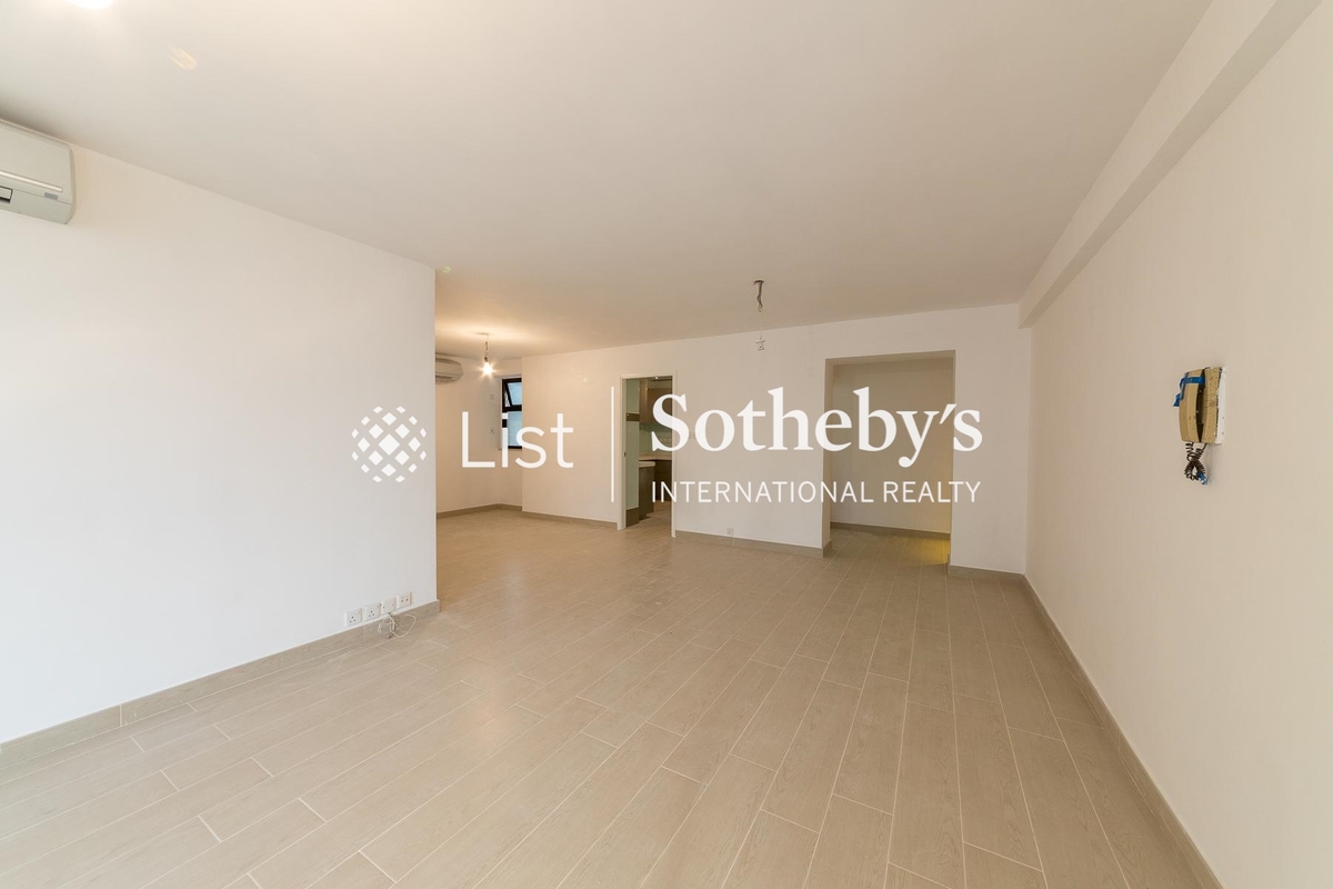 Glory Heights 嘉和苑 | Living and Dining Room