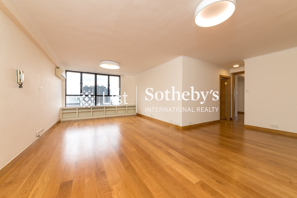 Glory Heights 嘉和苑 | Living and Dining Room