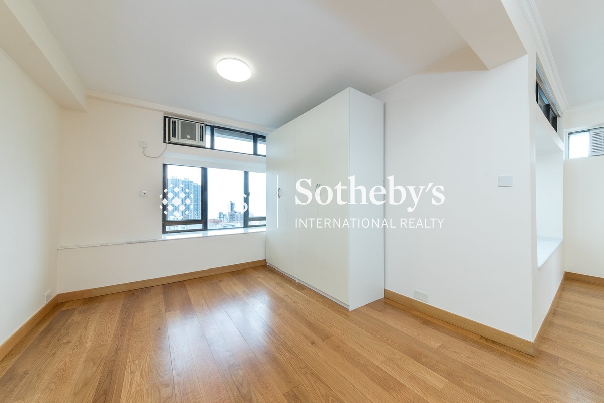 Glory Heights 嘉和苑 | Master Bedroom