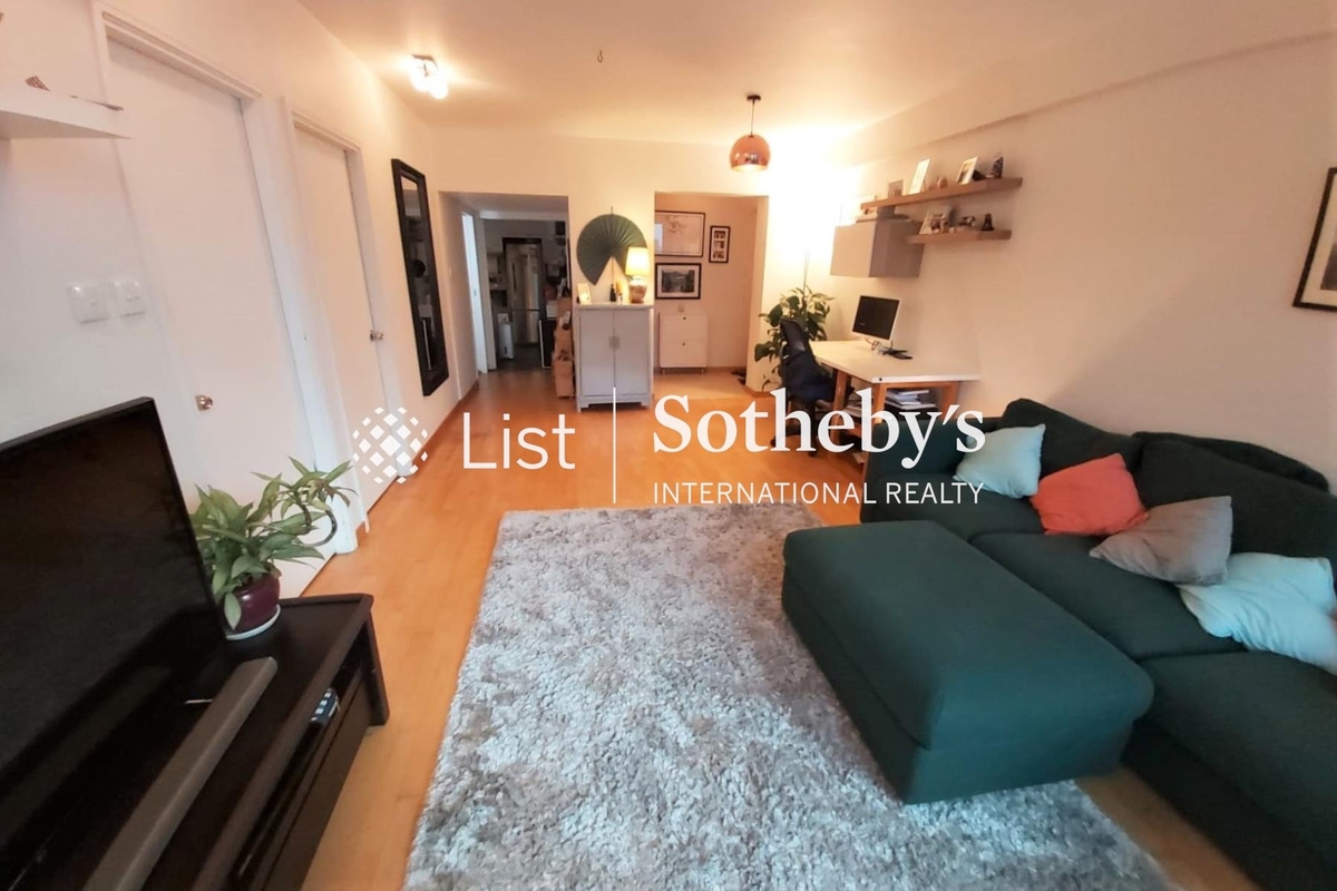 Glory Heights 嘉和苑 | Living and Dining Room