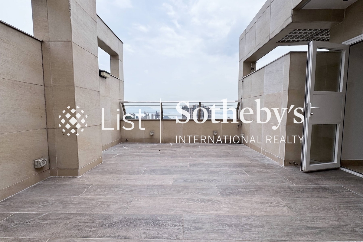 Glory Heights 嘉和苑 | Private Roof Terrace