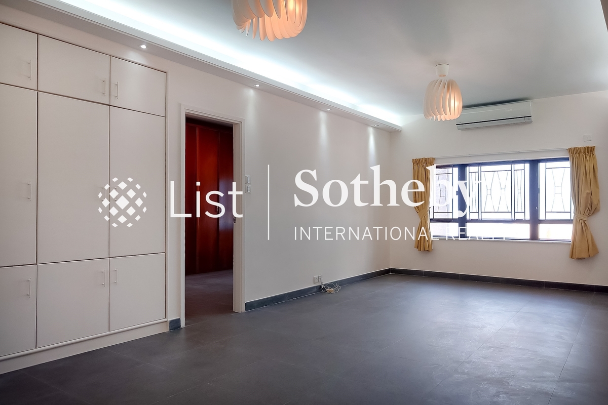 Scenic Heights 富景花園 | Living and Dining Room