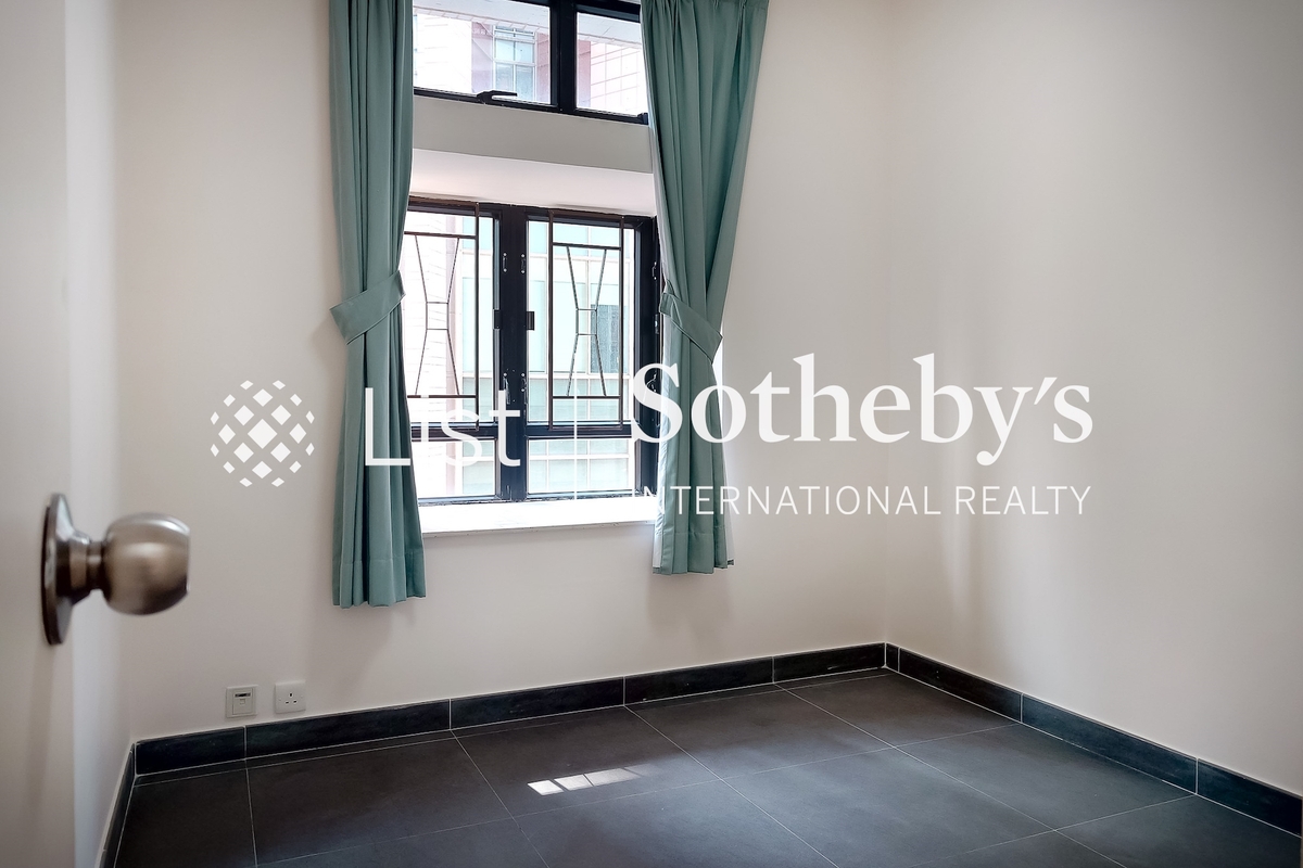 Scenic Heights 富景花園 | Second Bedroom