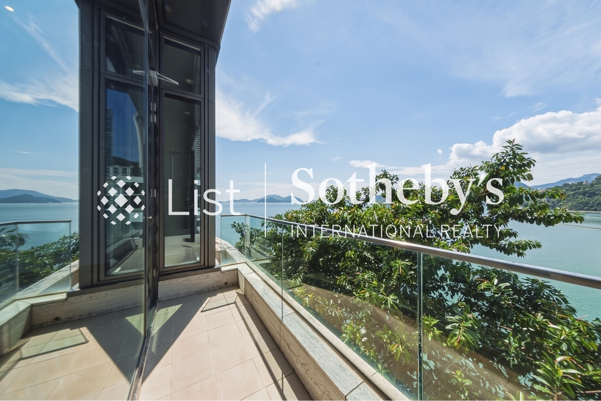 The Nautilus 南灣道16A號 | Balcony off Dining Room
